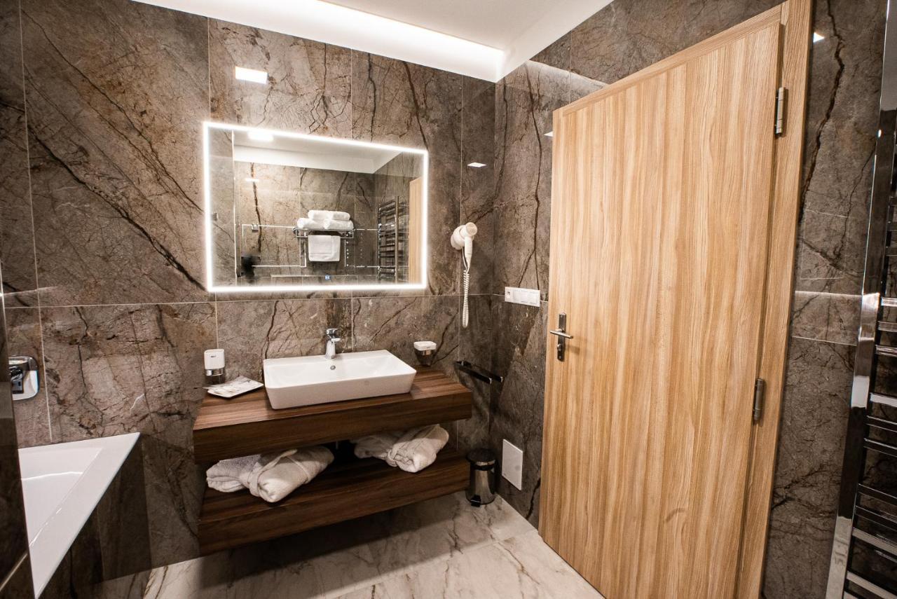 Hotel Pod Zamkem Velké Meziříčí Kültér fotó